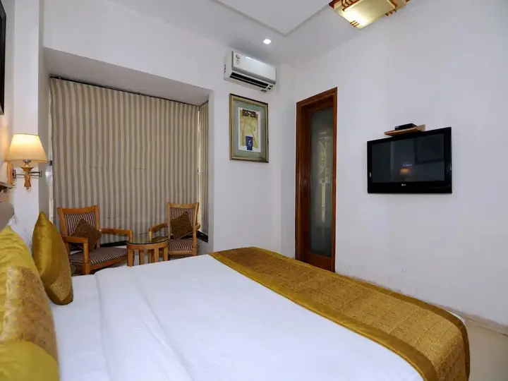 Нью-Дели: Oyo 5270 Sam Hotel