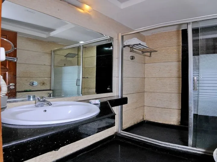 Нью-Дели: Oyo 5270 Sam Hotel