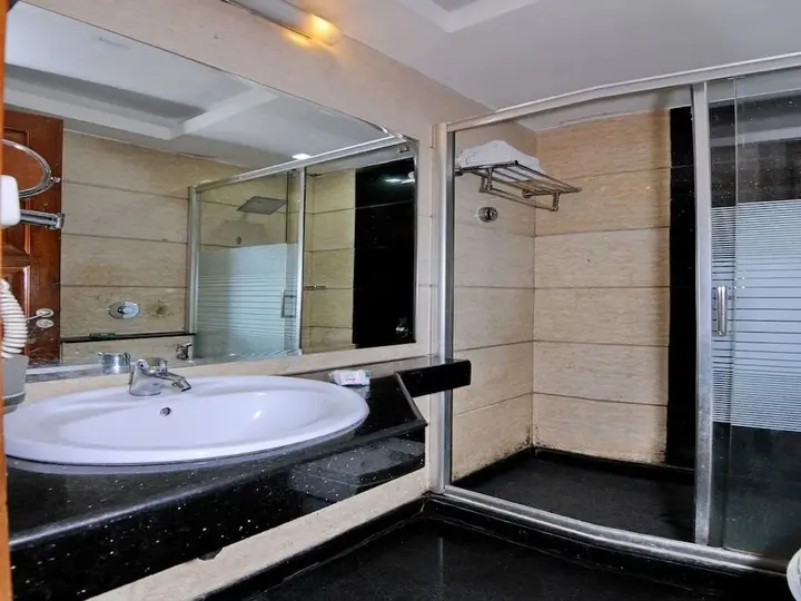 Нью-Дели: Oyo 5270 Sam Hotel