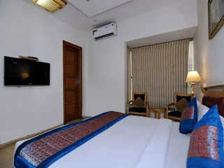 Нью-Дели: Oyo 5270 Sam Hotel