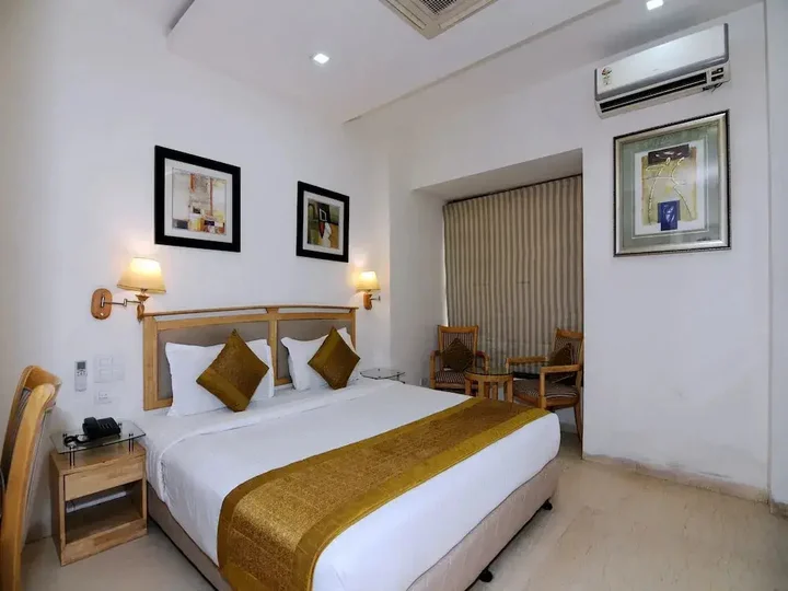 Нью-Дели: Oyo 5270 Sam Hotel