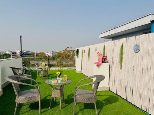 Гуруграм: Medicity Service Apartments Gurgaon
