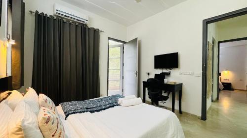 Гуруграм: Medicity Service Apartments Gurgaon