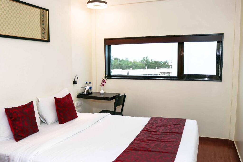 Аурангабад: 7Apple Hotels Aurangabad