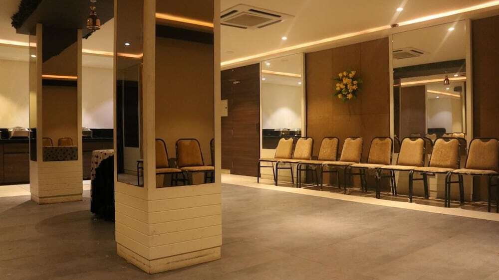 Удджайн: Mango Hotels Bhagwati Park