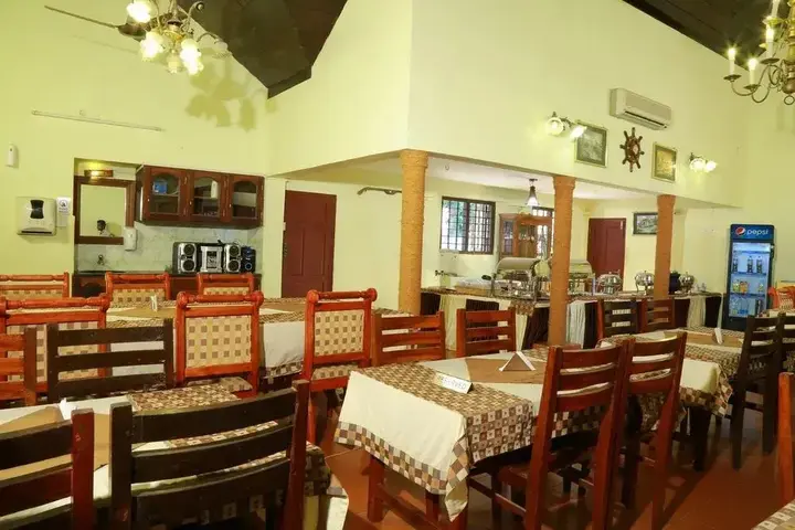 Чампакулам: Manjishta Ayurveda Heritage Resort