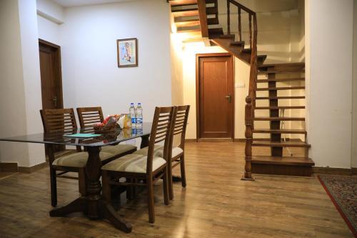 Казаули: Hotel Whitemushroom Kasauli
