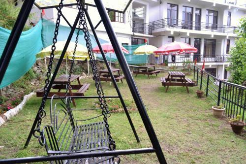 Казаули: Hotel Whitemushroom Kasauli