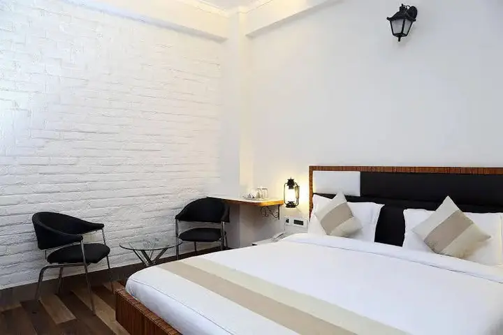 Гуруграм: FabHotel Sai Village Sushant Lok