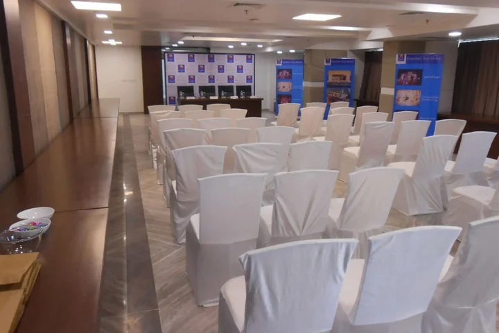 Вадодара: Comfort Inn Donil