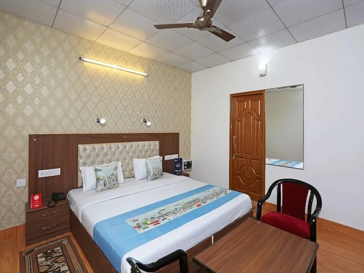 Дехрадун: Benison Guest House By OYO Rooms