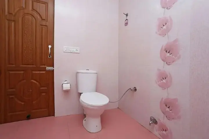 Дехрадун: Benison Guest House By OYO Rooms