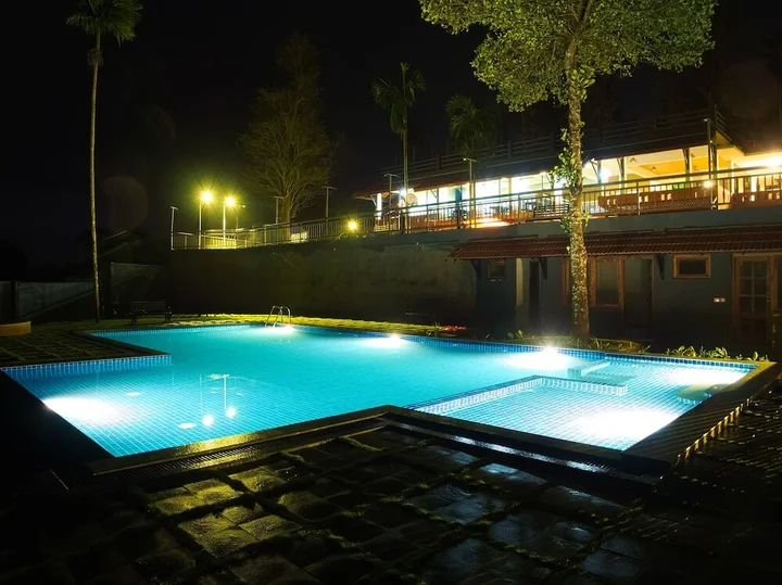Султан-Батери: Vistara Resort