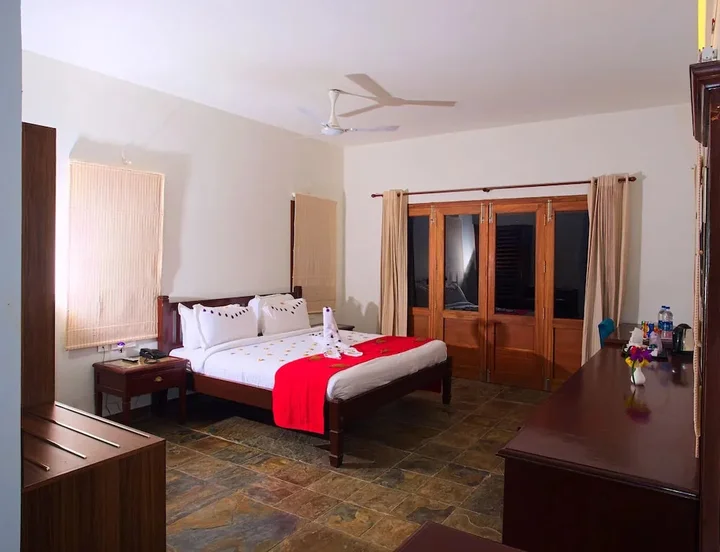 Султан-Батери: Vistara Resort
