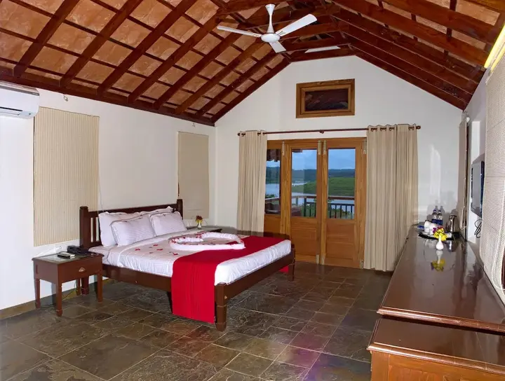 Султан-Батери: Vistara Resort