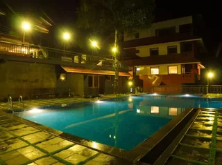 Султан-Батери: Vistara Resort