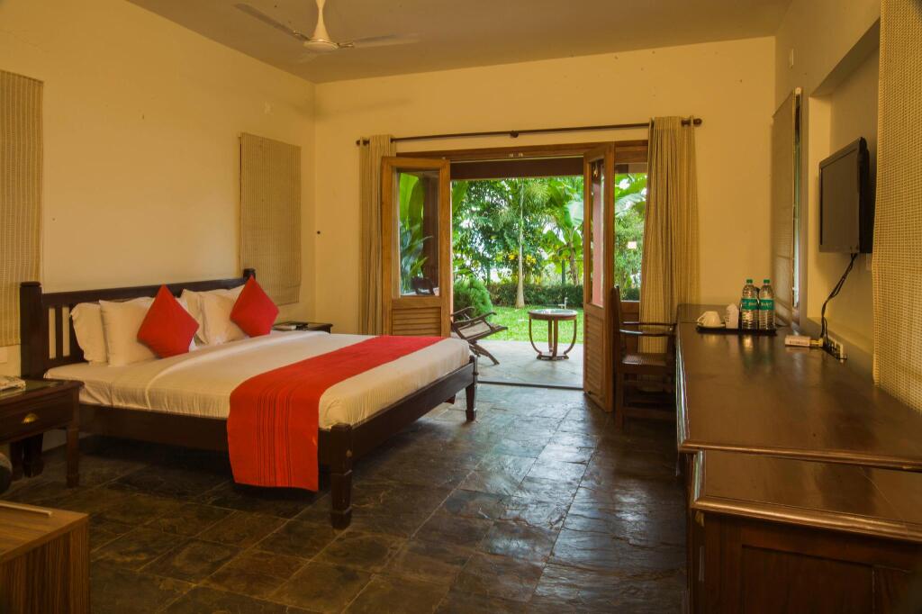 Султан-Батери: Vistara Resort