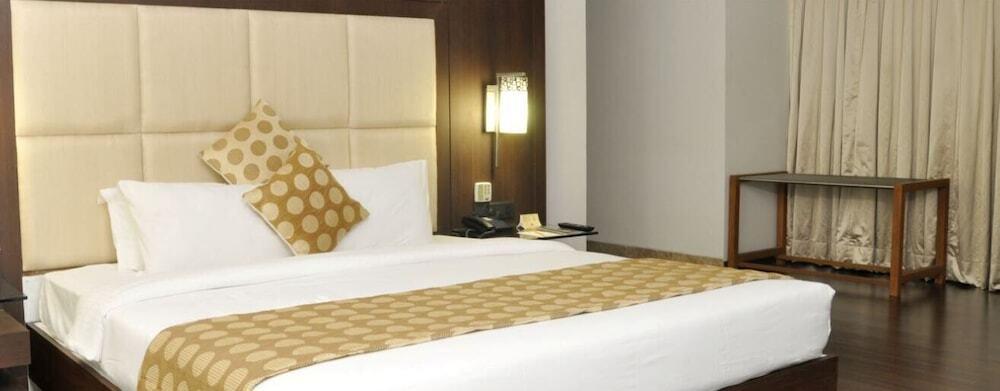 Раджкот: Seasons Hotel Rajkot