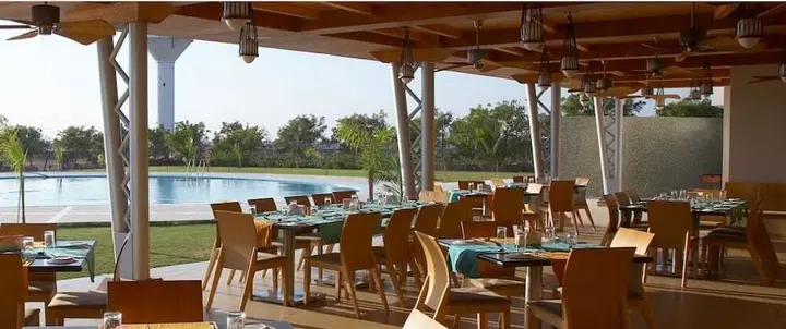 Раджкот: Seasons Hotel Rajkot