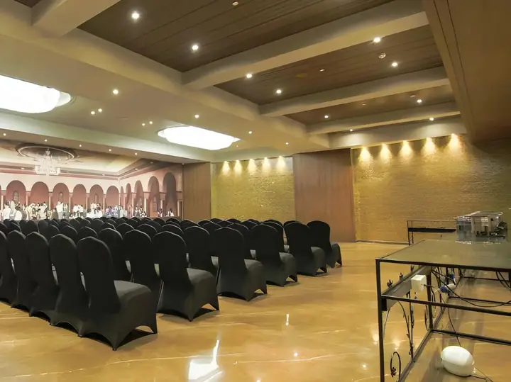 Мумбаи: Hotel Sai Palace Grand Malad