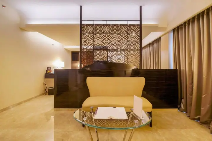 Мумбаи: Hotel Sai Palace Grand Malad