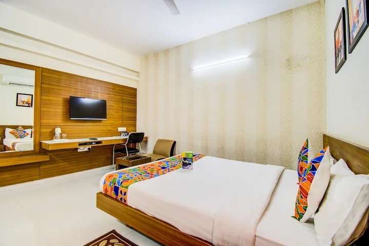 Хидерабад: FabHotel Hill View Gachibowli