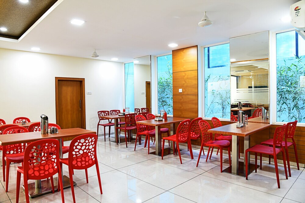 Хидерабад: FabHotel Hill View Gachibowli
