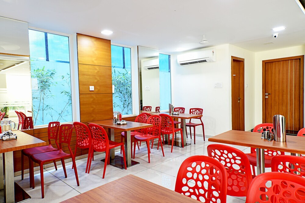 Хидерабад: FabHotel Hill View Gachibowli