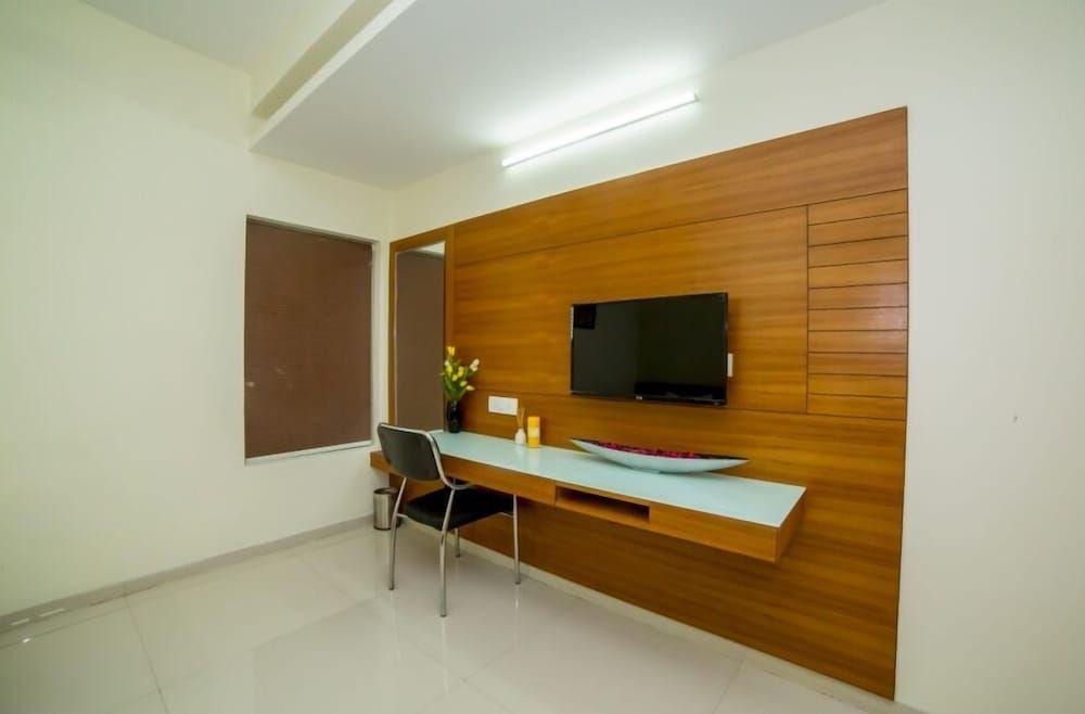 Хидерабад: FabHotel Hill View Gachibowli