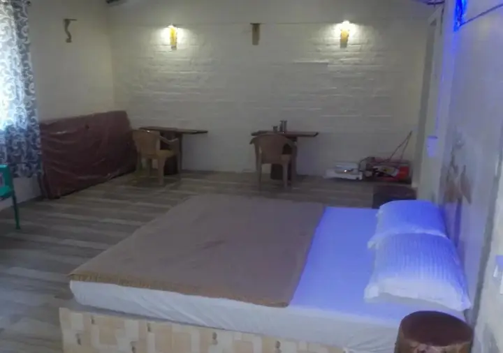 Салем: Trideep Resorts