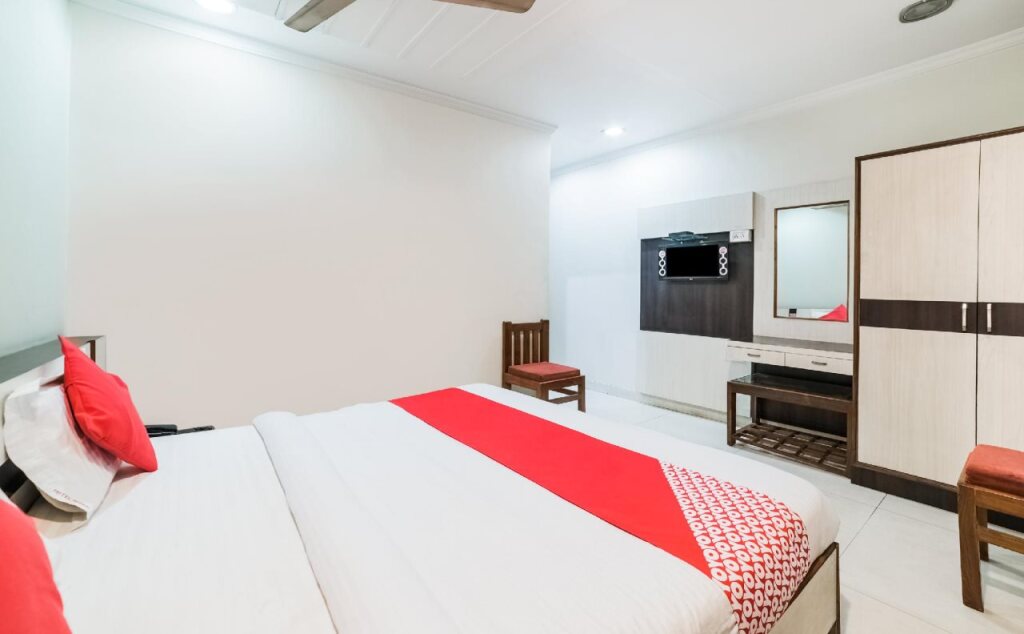 Крепость Jhansi: Hotel Anand by OYO Rooms