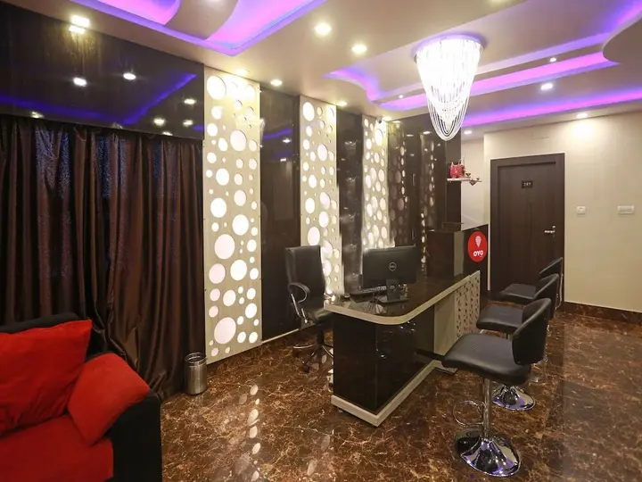 Катра: OYO 4589 Hotel City heart