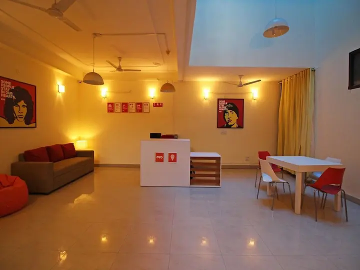 Нойда: OYO Flagship Noida Expressway Boulevard