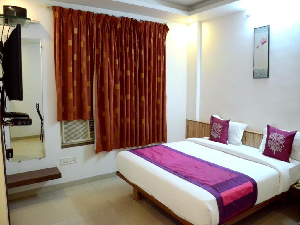 Пимпри-Чинчвад: OYO Rooms Sambhaji Nagar Near Thermax Pimpri