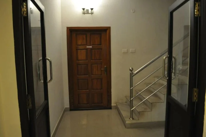 Солагампатти: Jyothi Suites