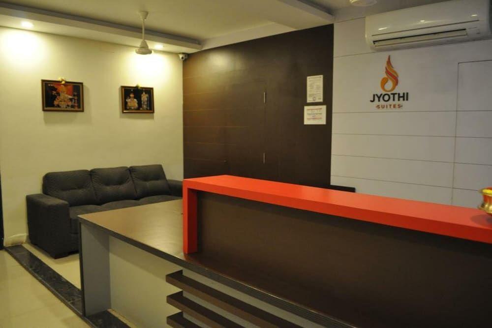 Солагампатти: Jyothi Suites