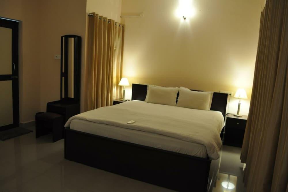 Солагампатти: Jyothi Suites
