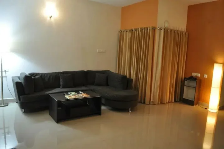 Солагампатти: Jyothi Suites