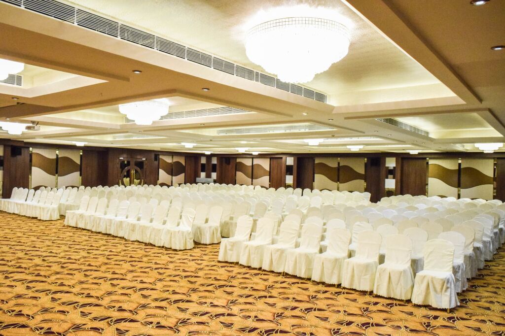 RG Royal Hotel and Convention — фото 4