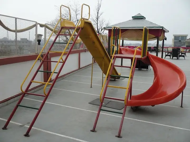 carousel image 0