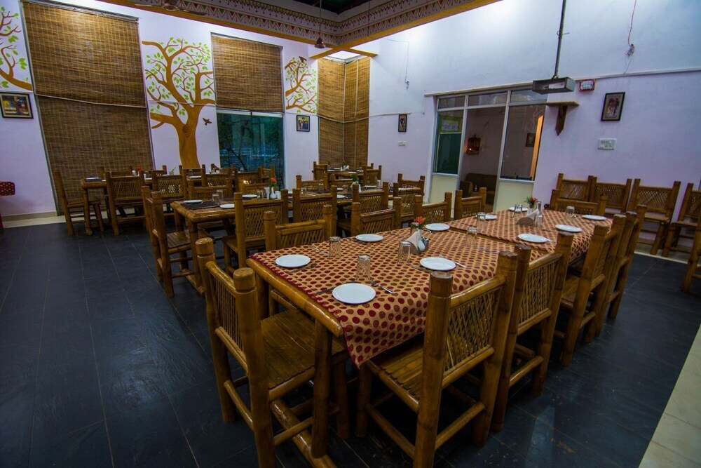 Баихар: V Resorts Koushalya Kanha