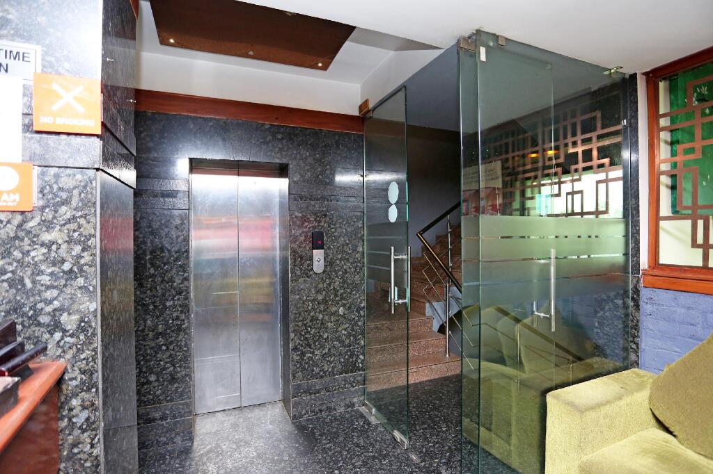 Газиабад: FabHotel The Townhouse