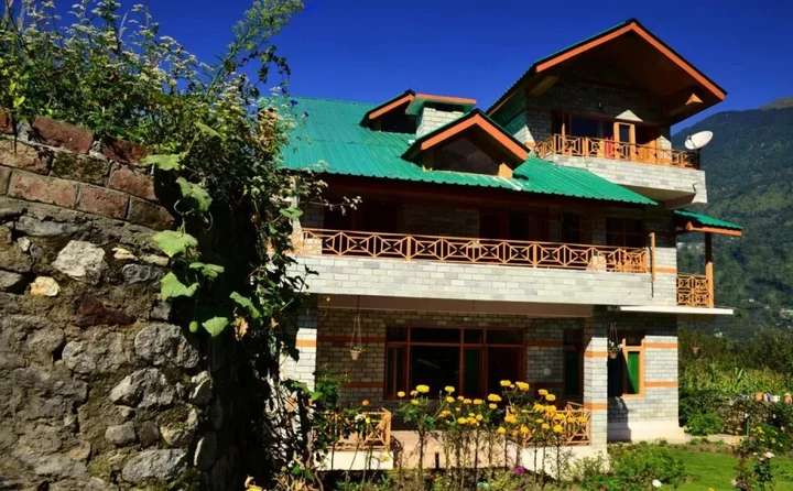 Манали: WoodyVu Mansari Cottage