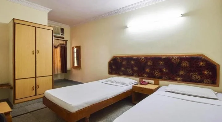 Гунтур: Swagruha Hotels