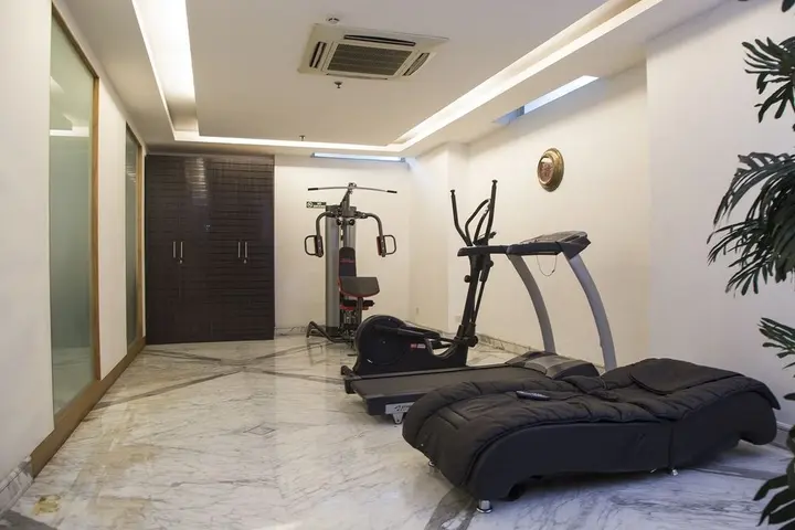 Гуруграм: FabHotel Raj Darbar Iffco