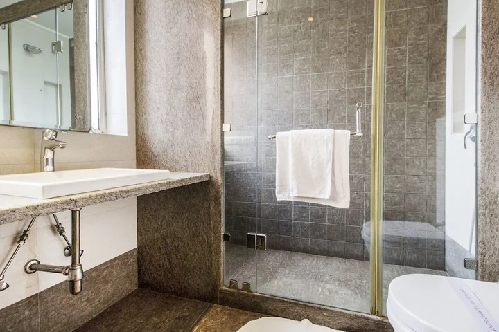 Гуруграм: FabHotel Raj Darbar Iffco
