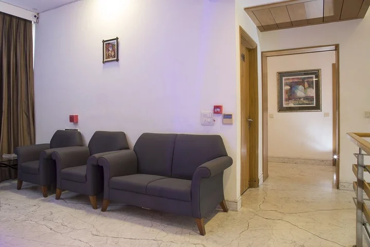 Гуруграм: FabHotel Raj Darbar Iffco