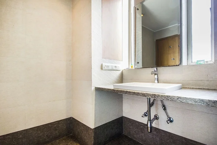 Гуруграм: FabHotel Raj Darbar Iffco