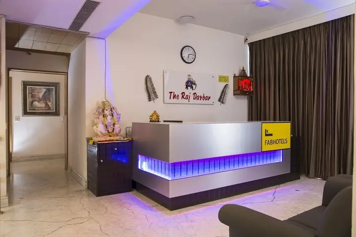 FabHotel Raj Darbar Iffco — фото 5
