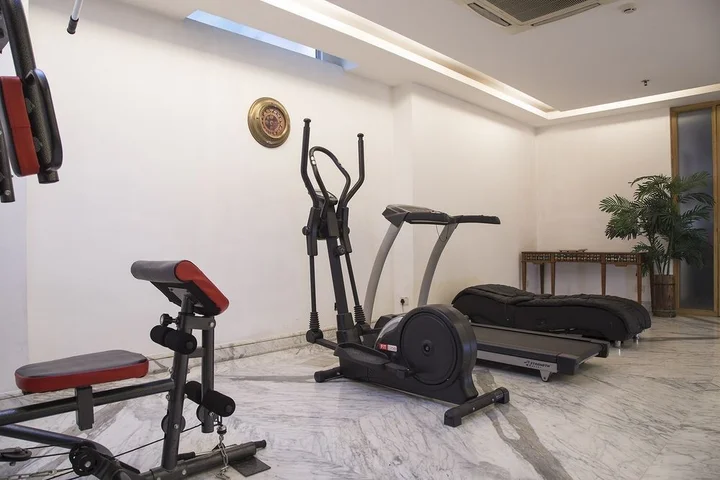 Гуруграм: FabHotel Raj Darbar Iffco